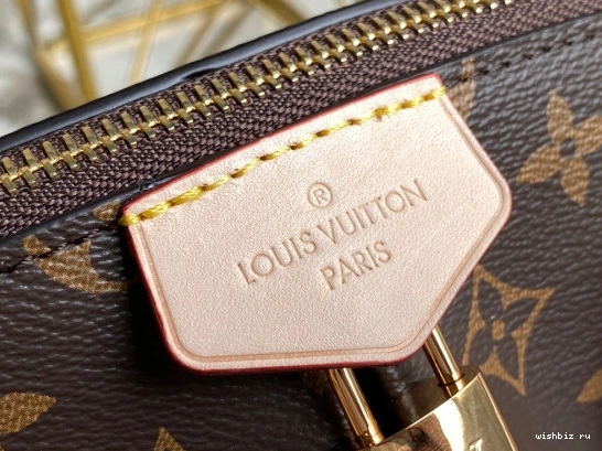 WIS LOUIS BOÉTIE PM VUITTON 0715